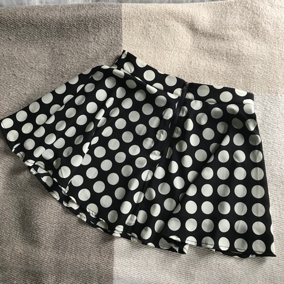 Forever 21 mini swing skirt - Picture 2 of 3